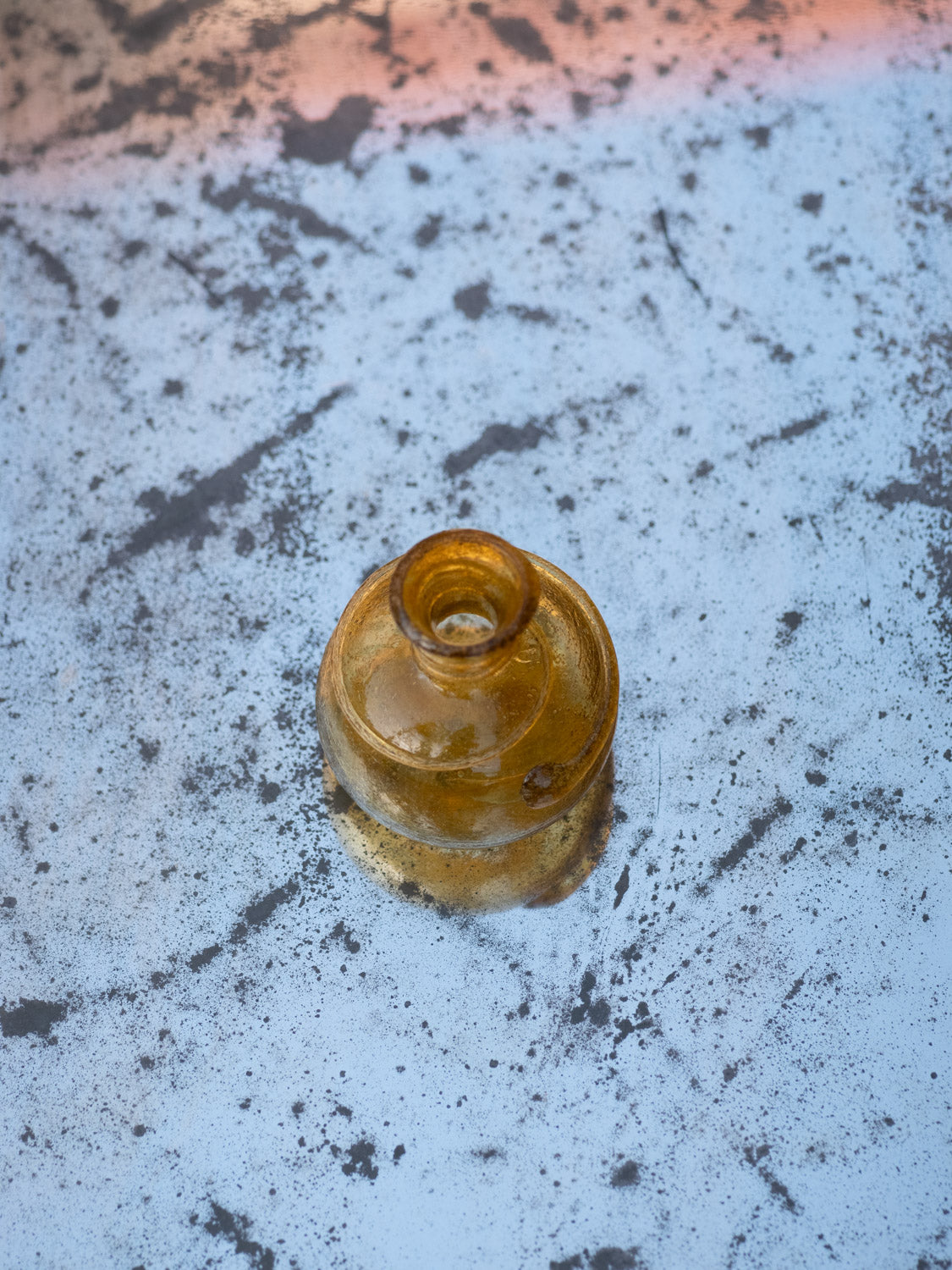 Round Vasque Swirl Glass